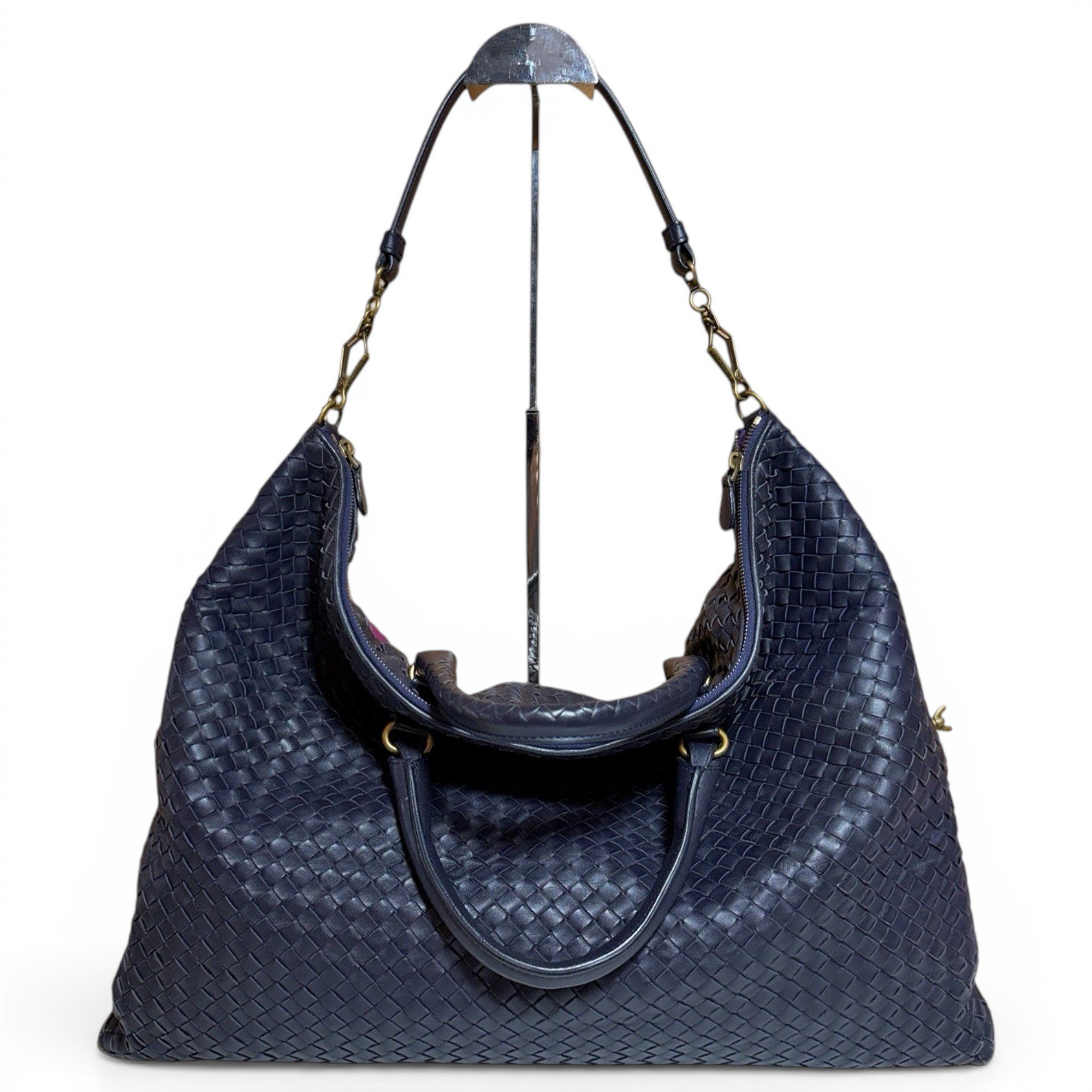 Leather handbag