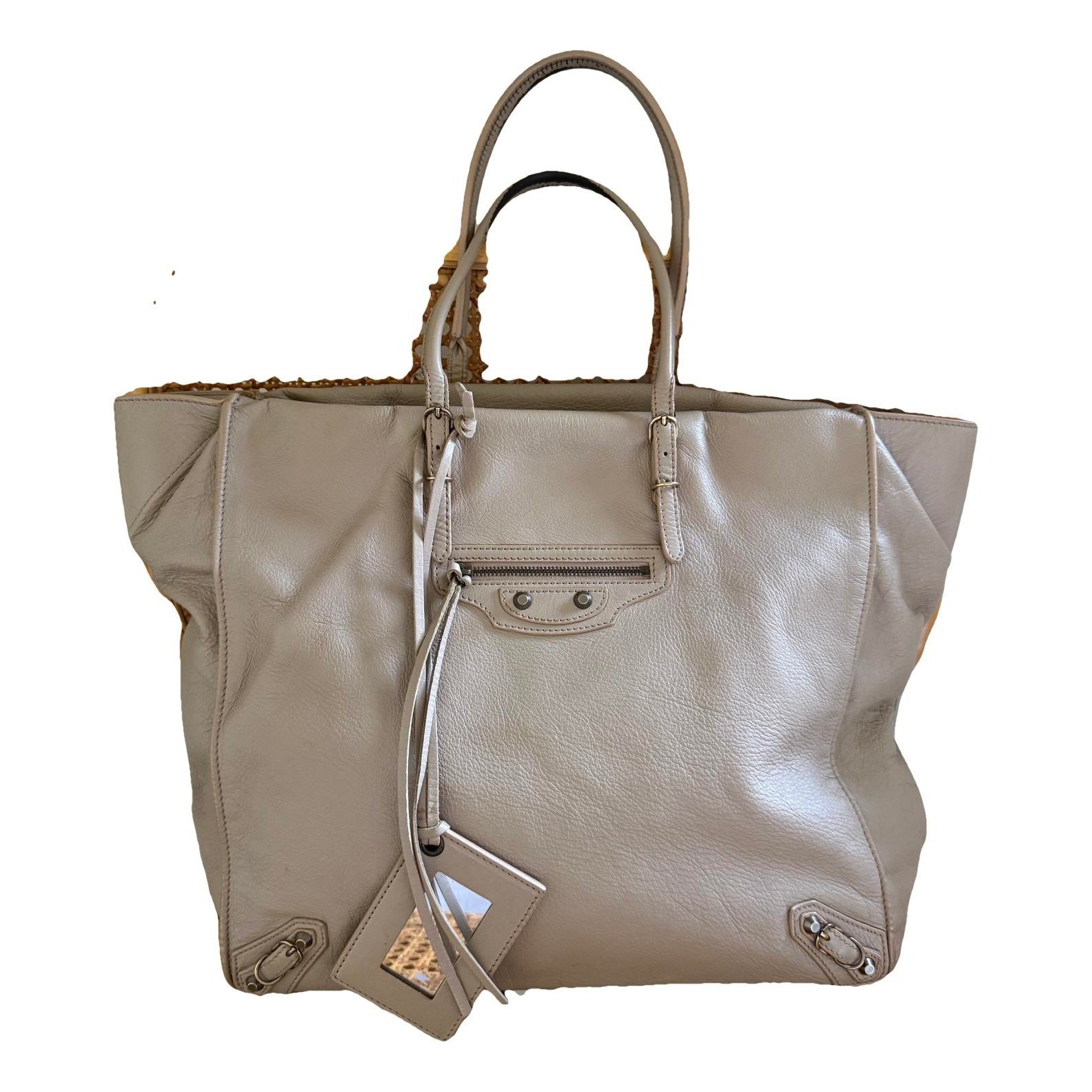City leather tote