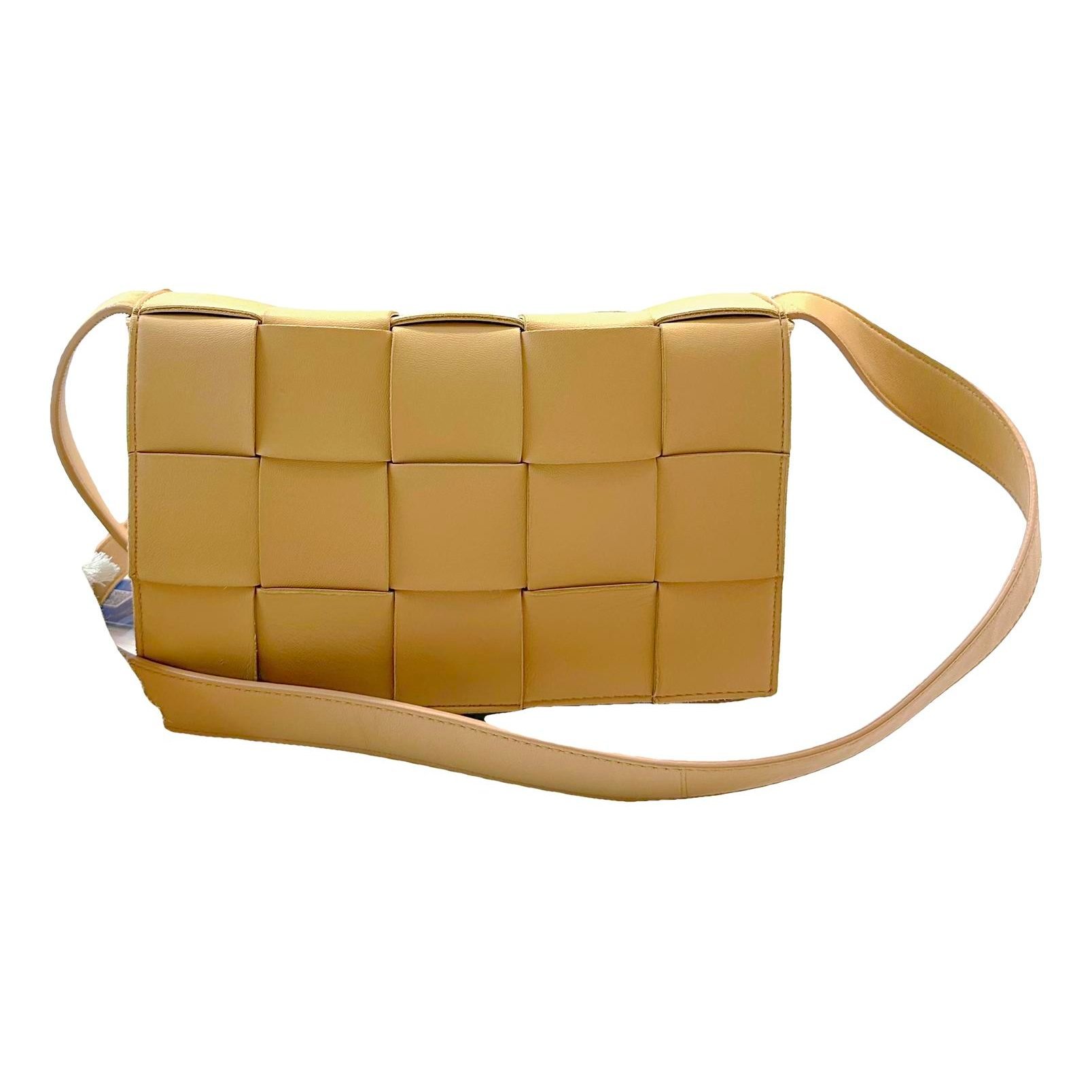 Cassette leather handbag