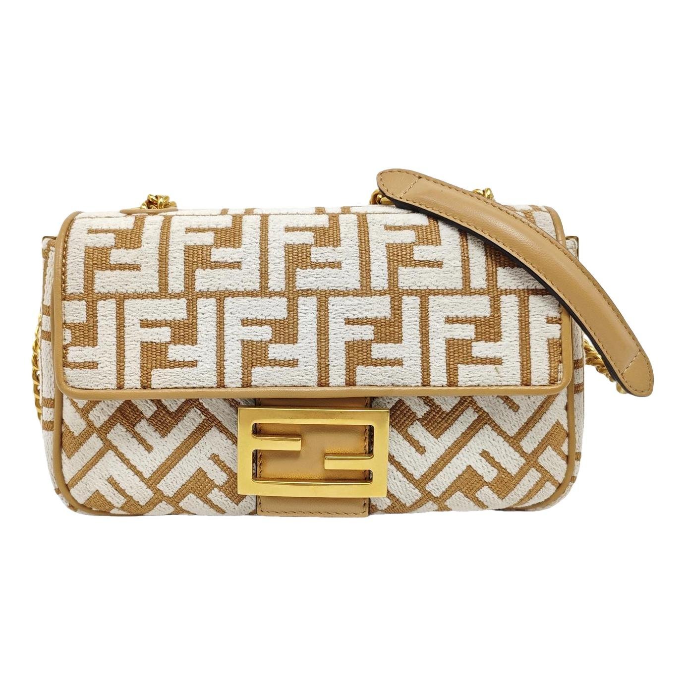 Baguette handbag