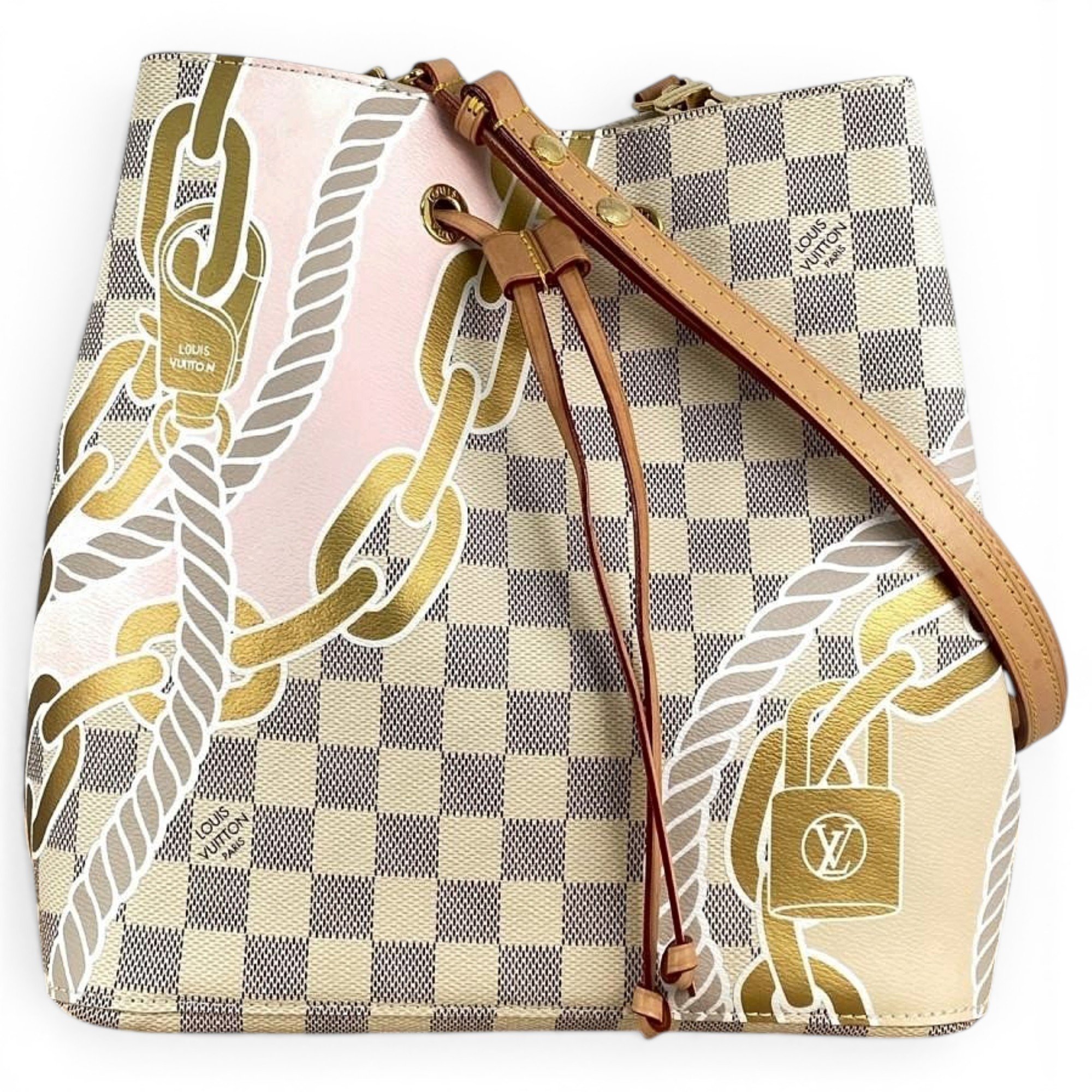 Louis Vuitton NéoNoé patent leather handbag