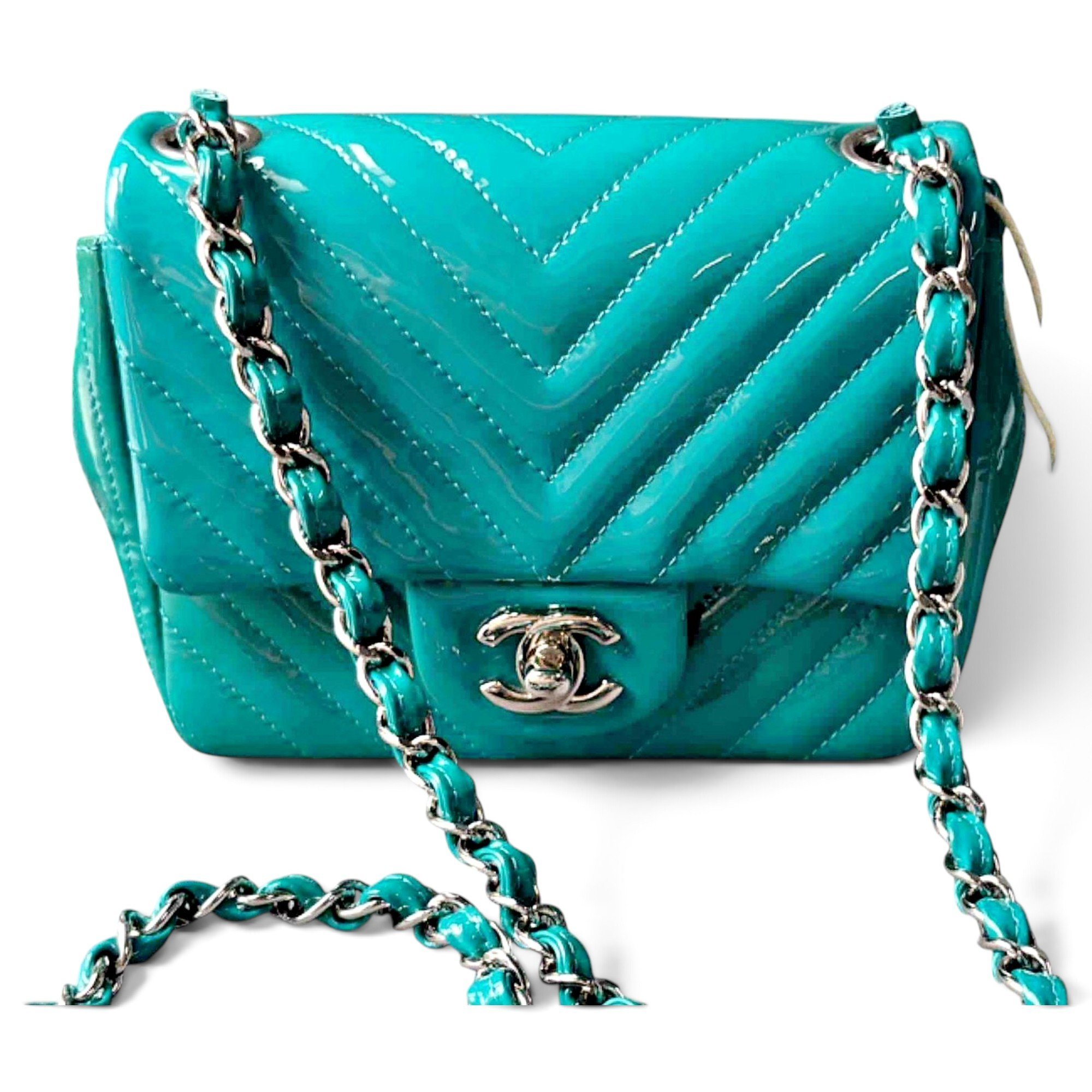 Timeless/Classique patent leather crossbody bag