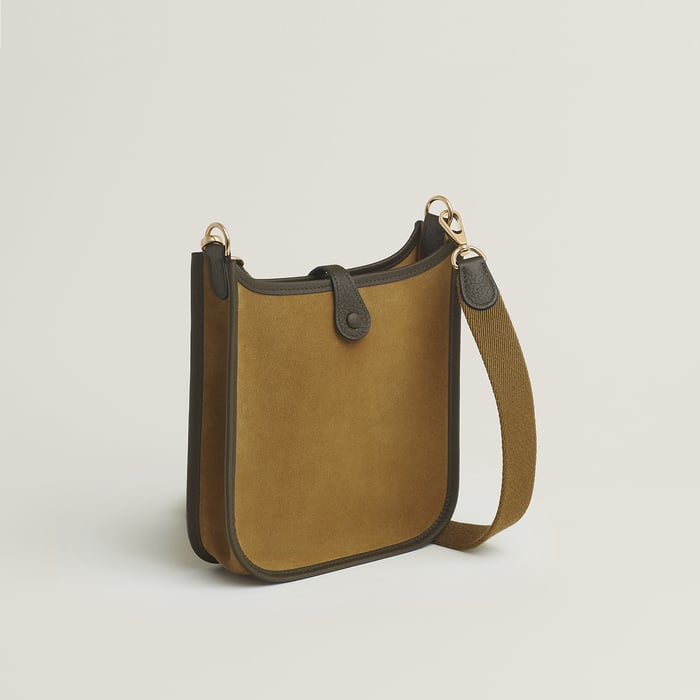 Evelyne 16 Amazone 백