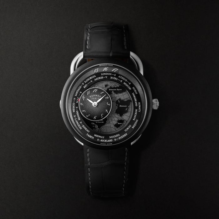 ノーカラー 腕時計 《アルソー ル タン ヴォヤジャー》 41 MM