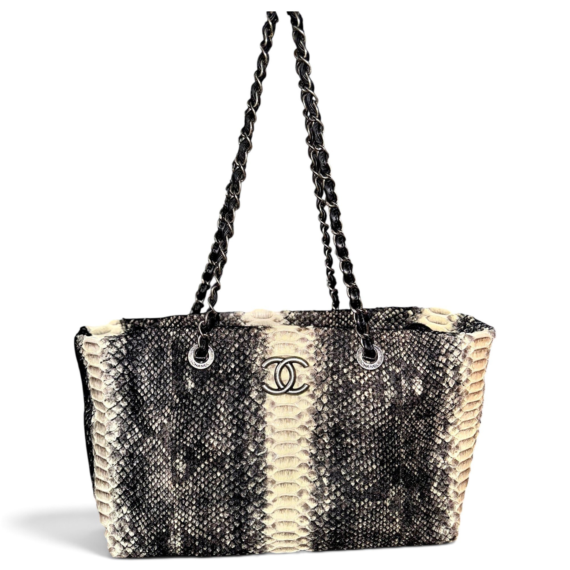 Wool tote