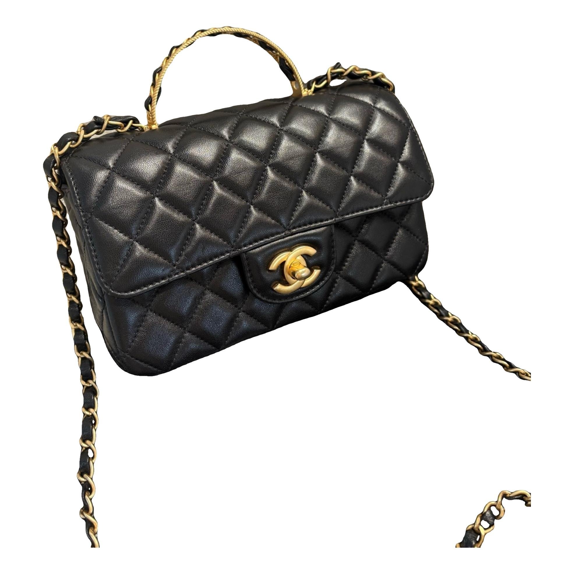 Timeless Classique Top Handle leather handbag