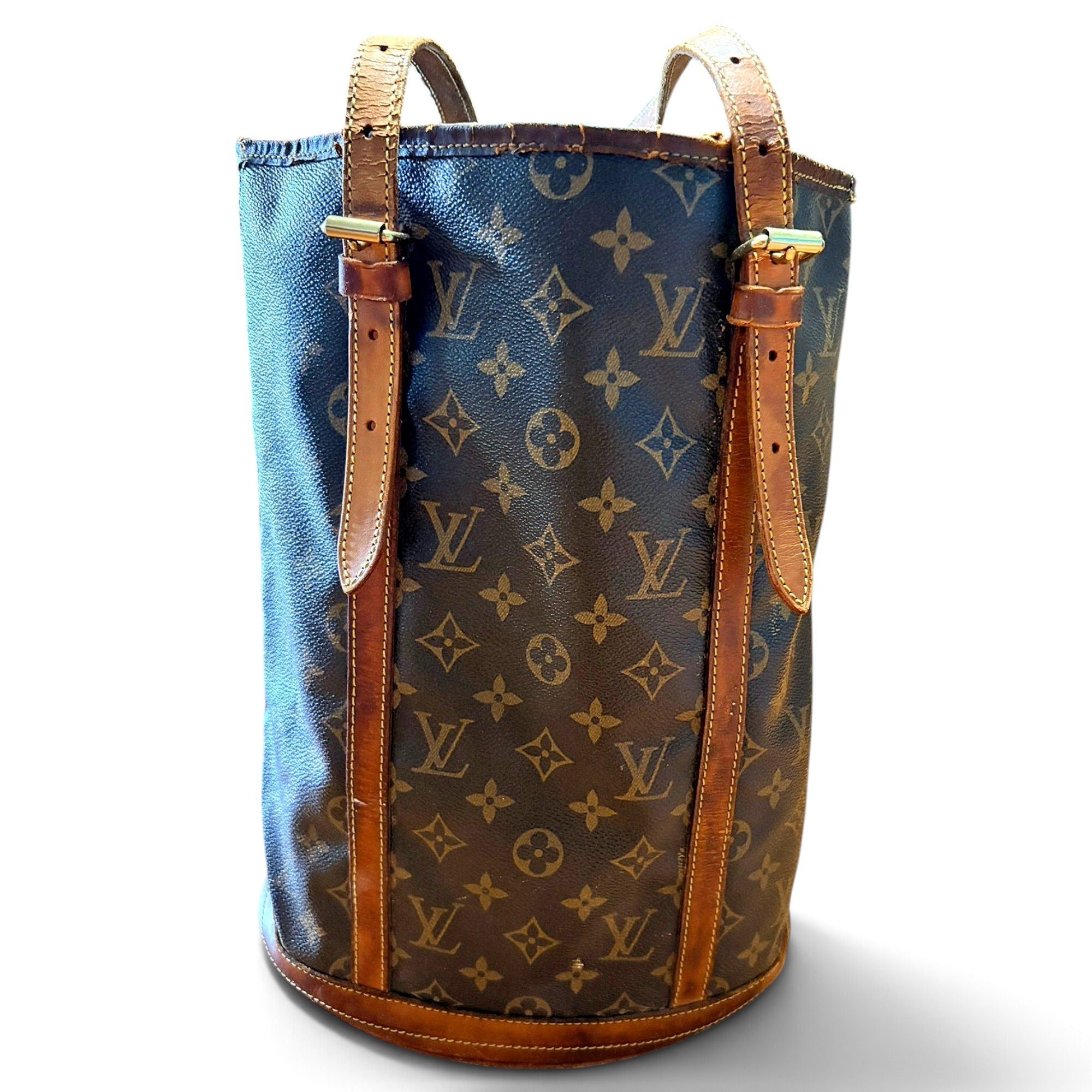 Bucket leather handbag