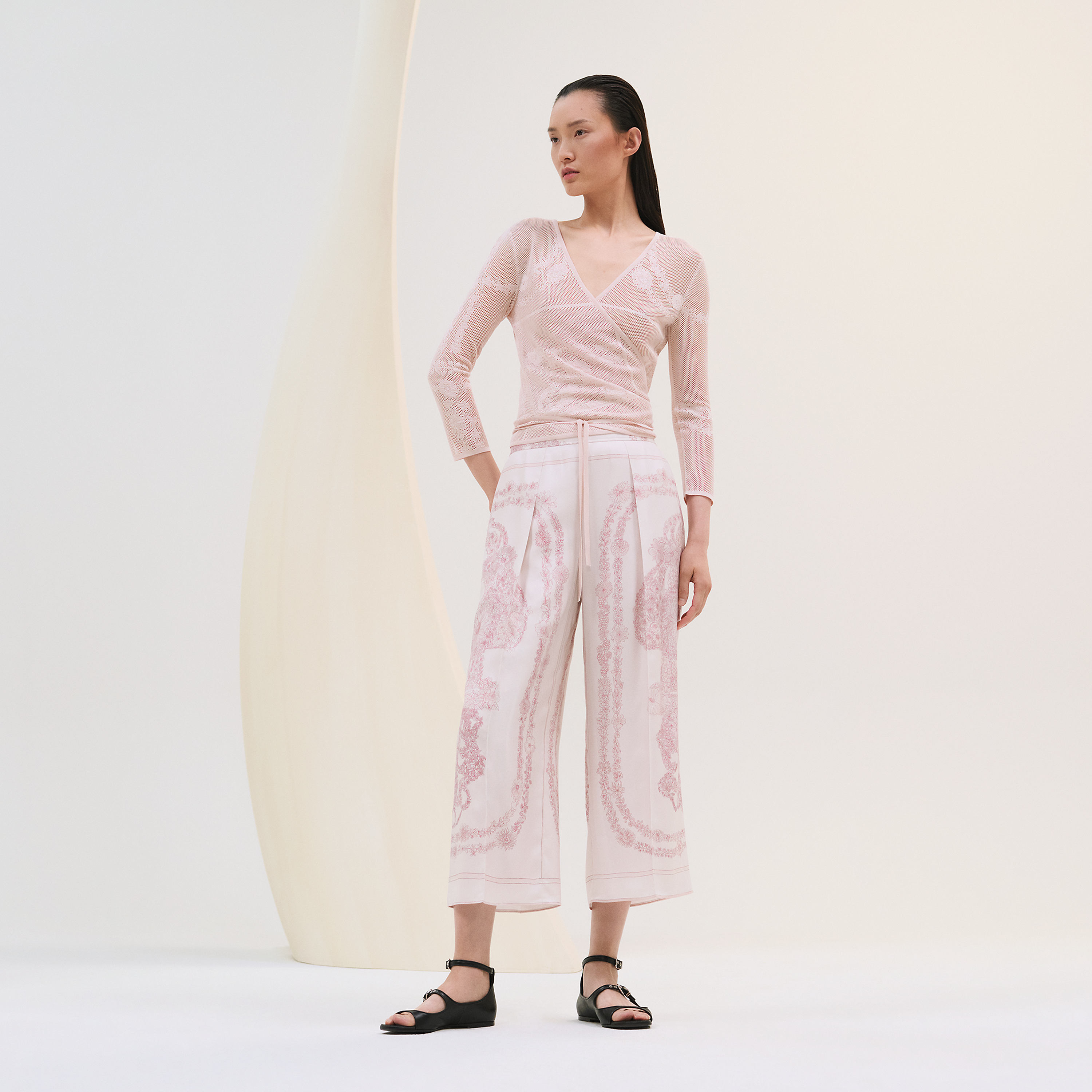 "Brides de Gala en Fleurs" short pants