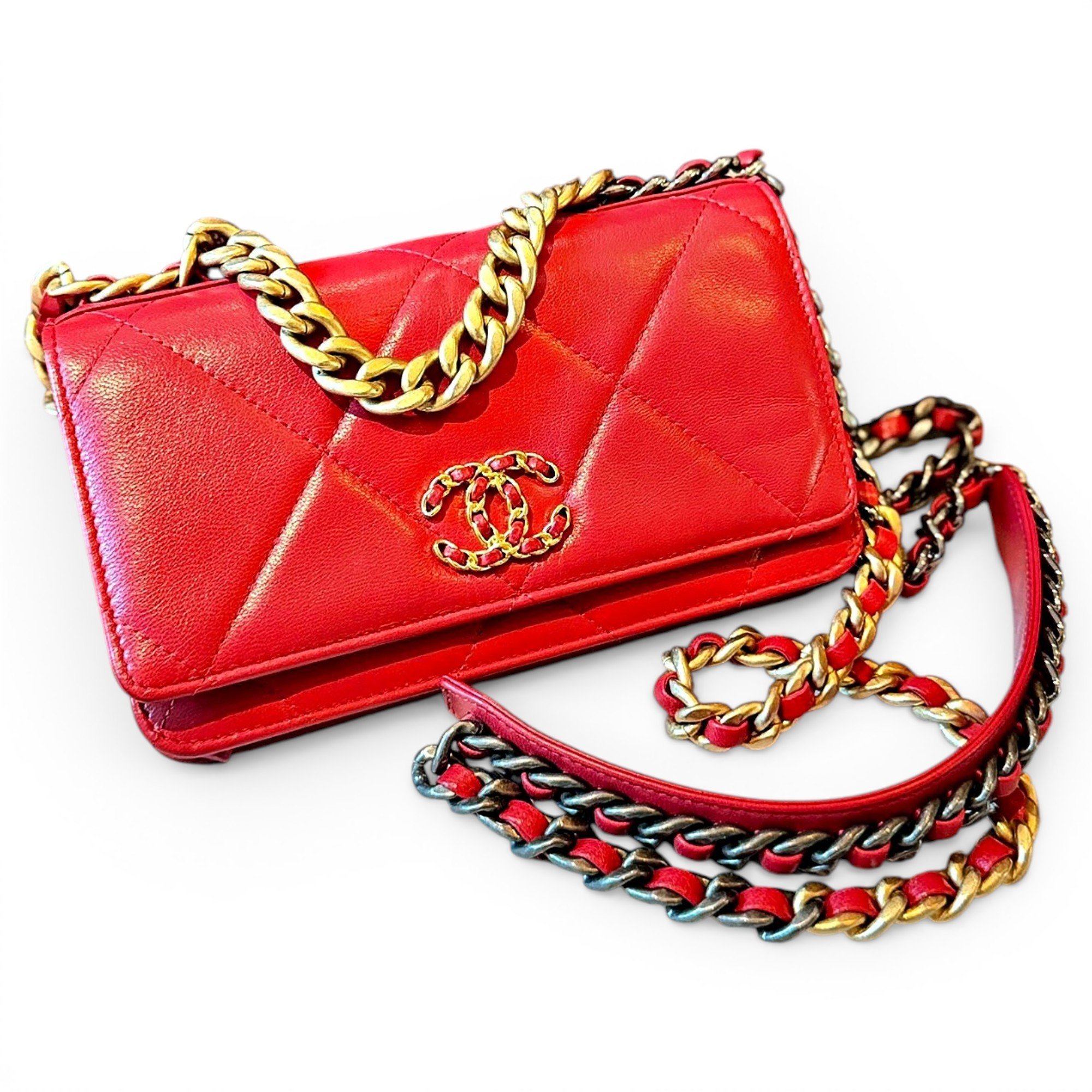 Chanel 19 leather handbag