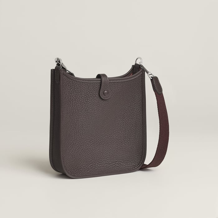 Evelyne 16 Amazone 백