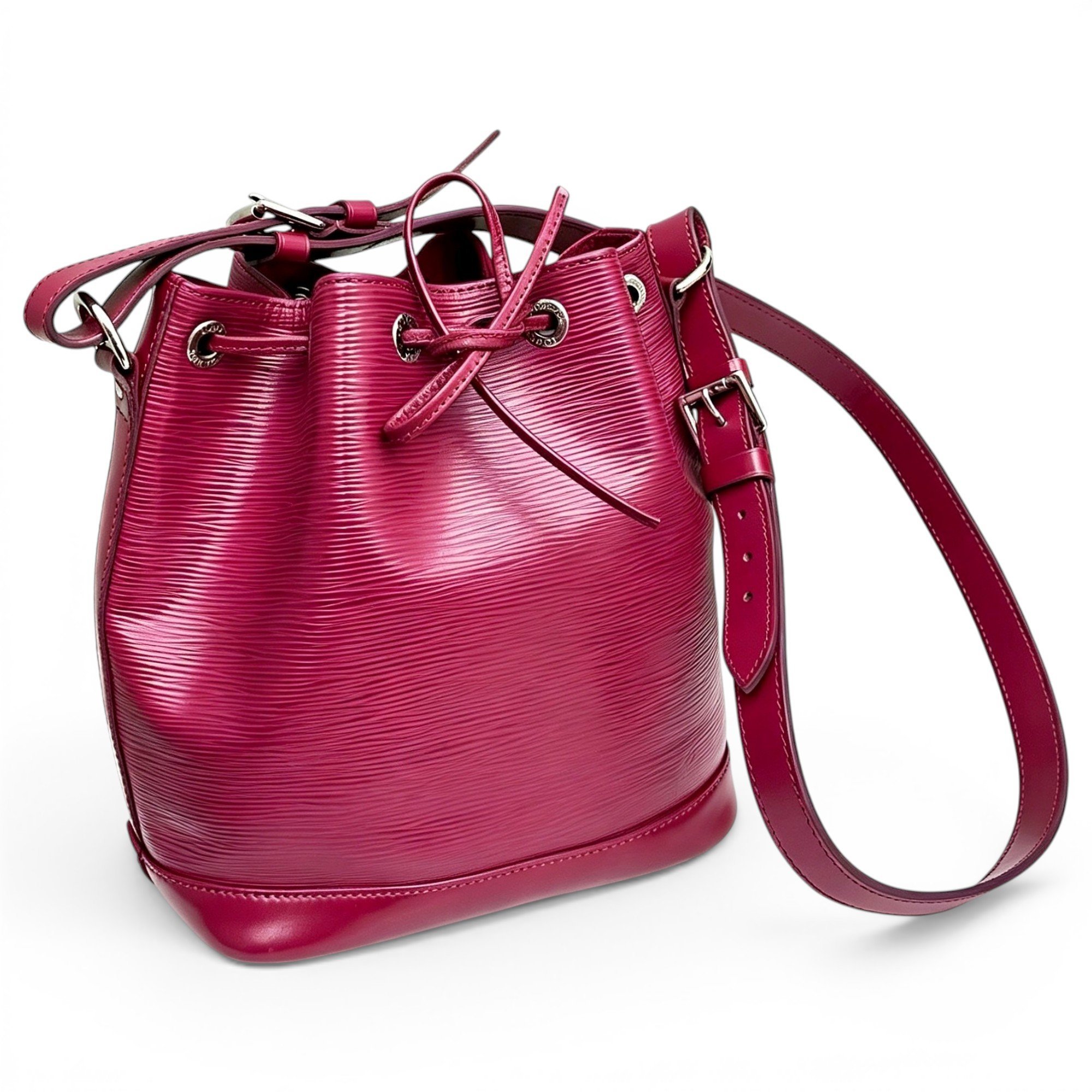 Noé leather handbag