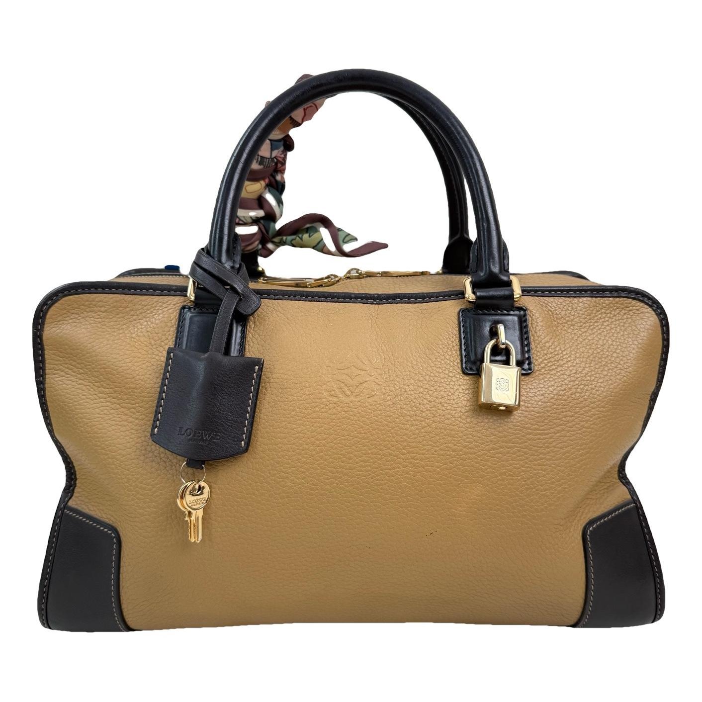 Amazona leather handbag