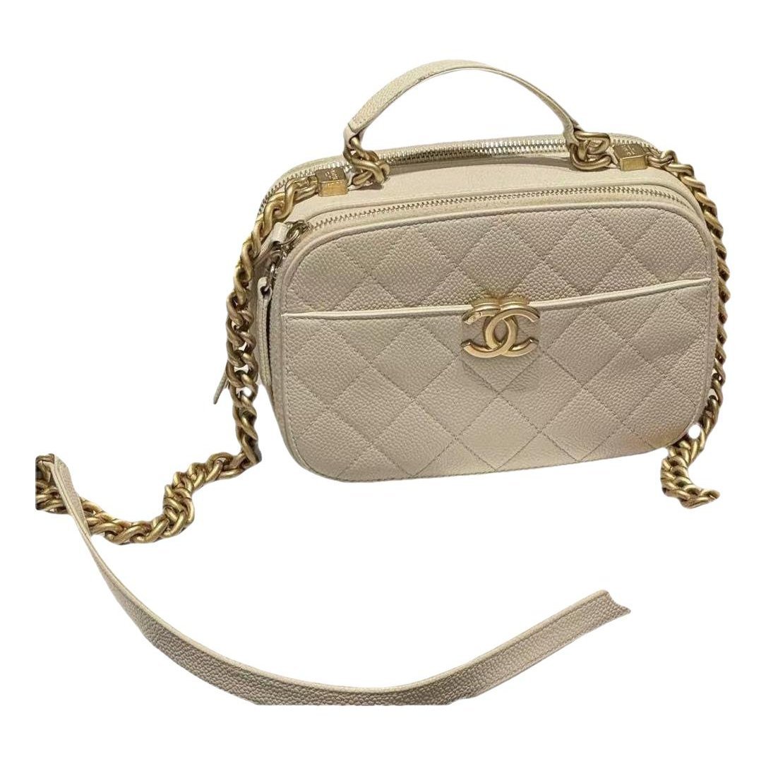 All About Chains leather handbag
