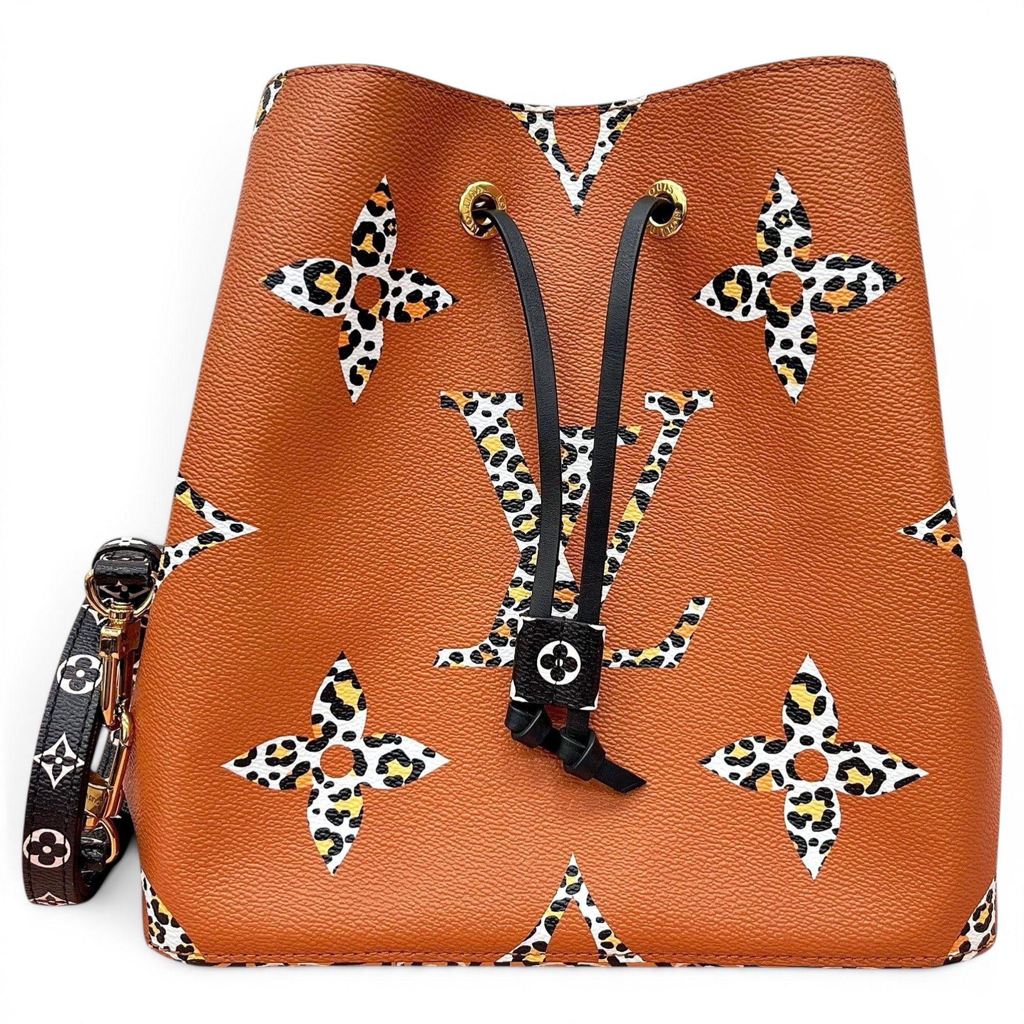 NéoNoé leather handbag