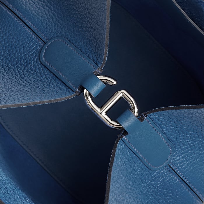 Bleu Tie Hermès In-the-loop 23 Bag