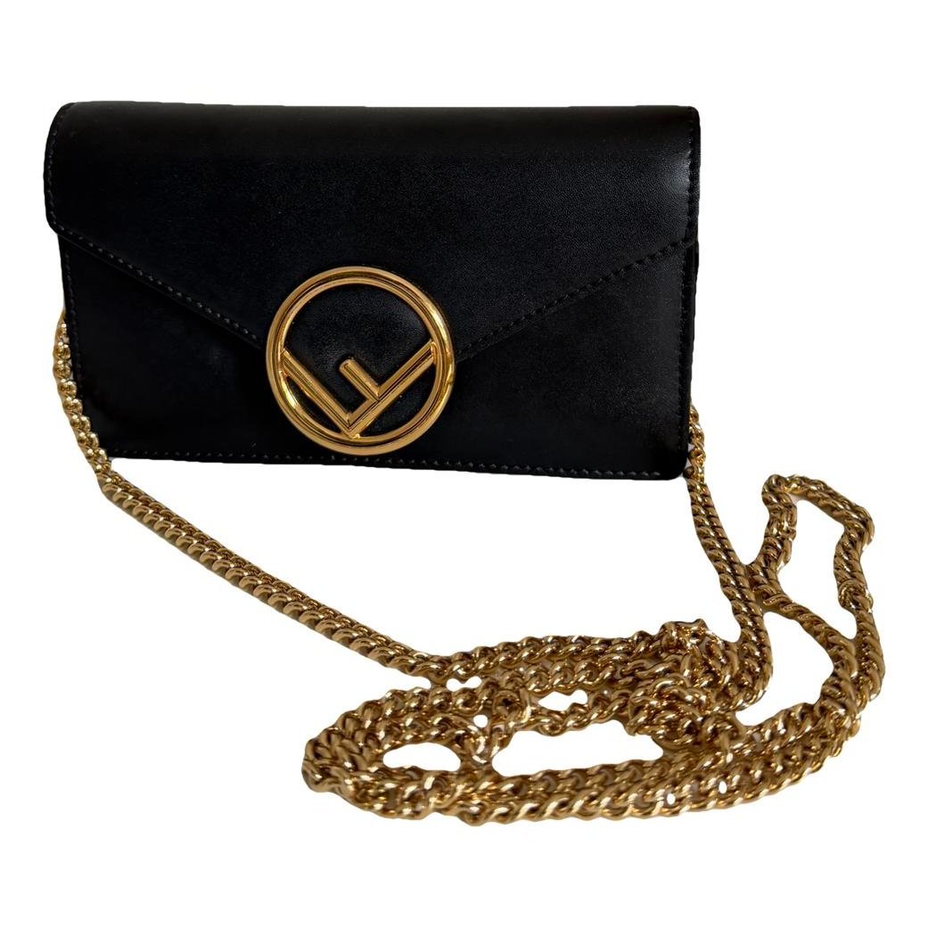 Kan I logo leather clutch bag