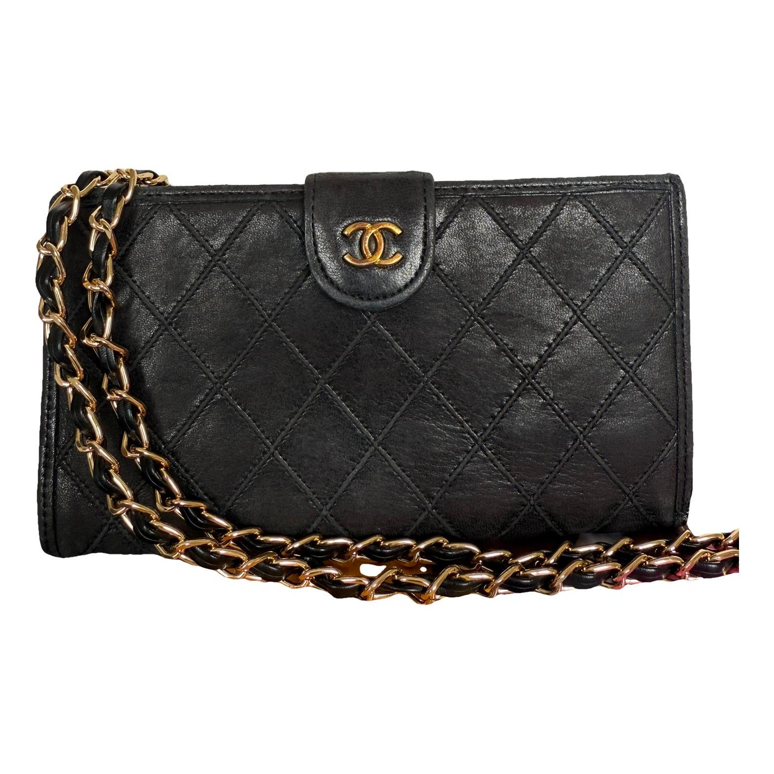 Wallet On Chain Timeless/Classique leather crossbody bag