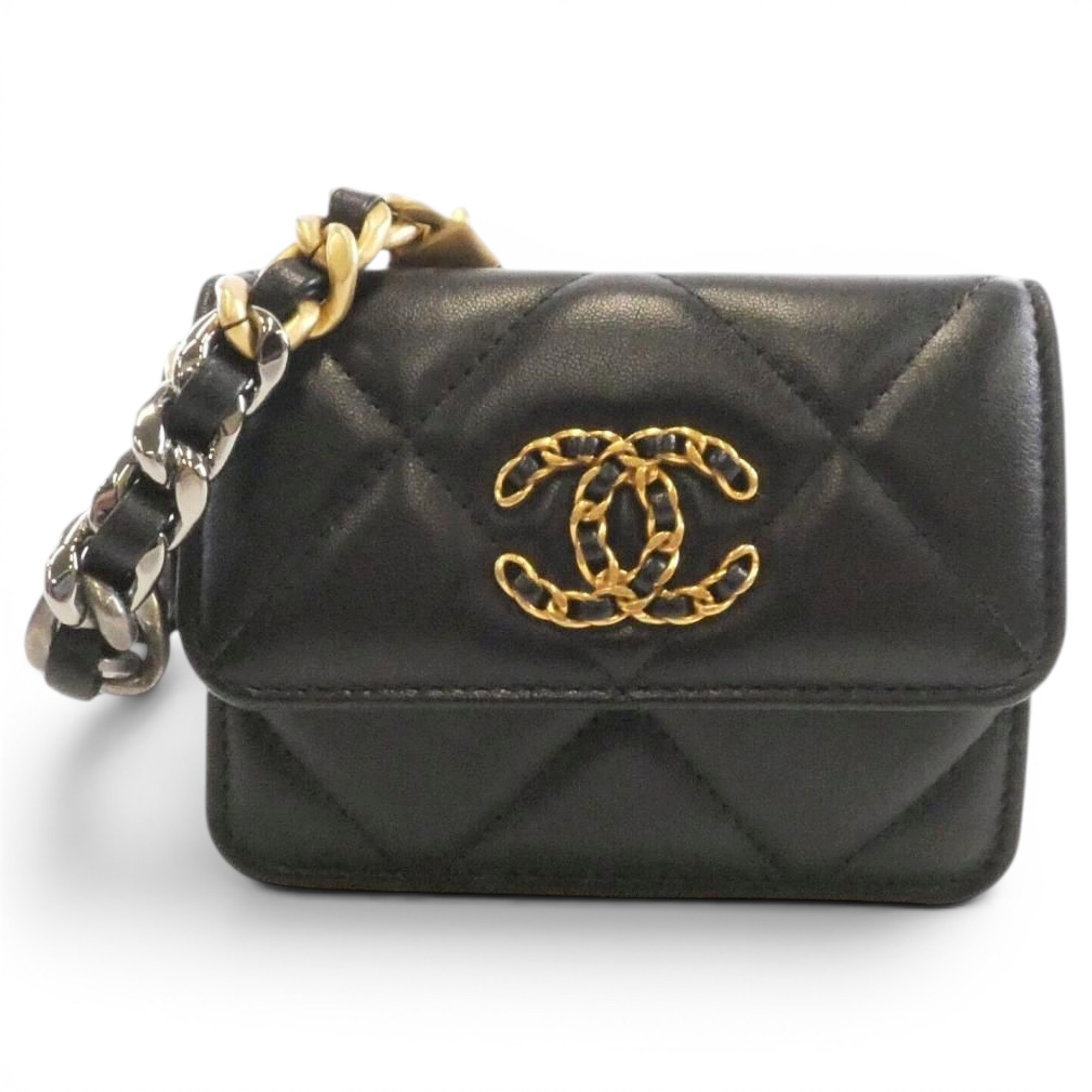 Chanel 19 leather bag