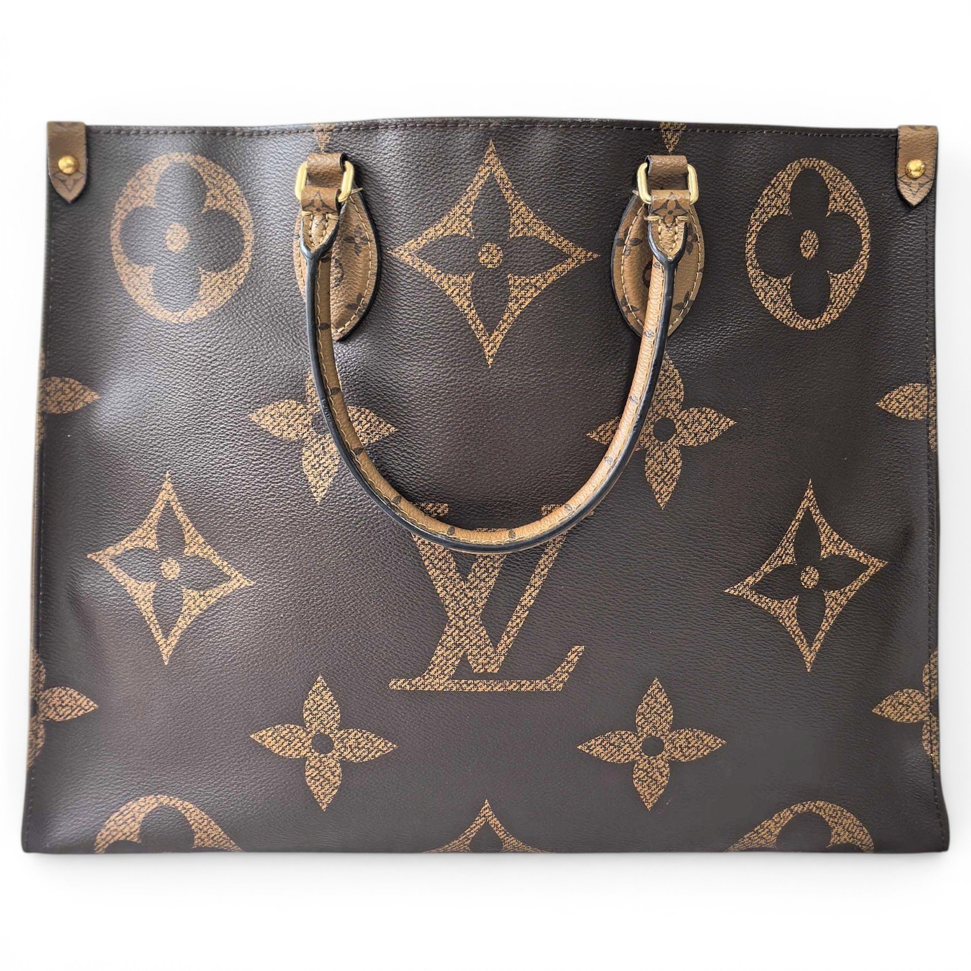 Onthego leather handbag