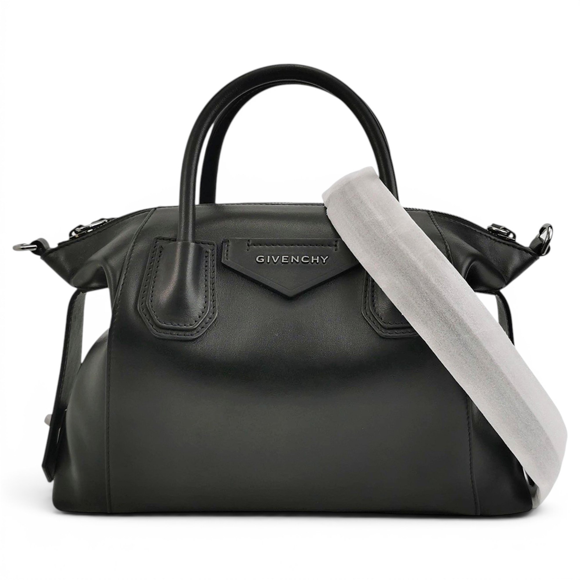 Givenchy Antigona leather handbag