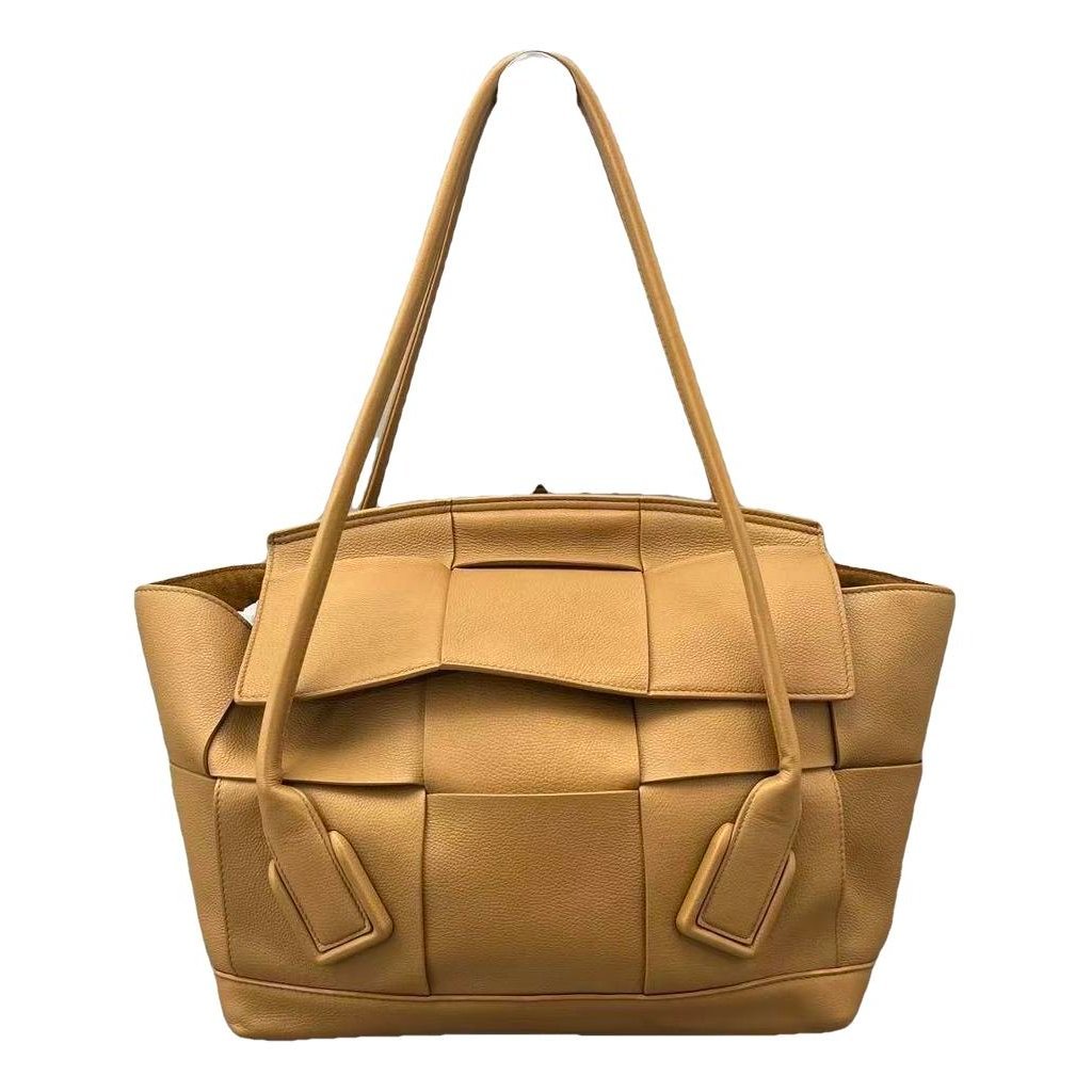 Arco leather handbag