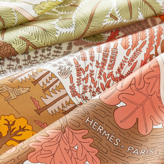 Dans Les Bras De Selene Scarf 90