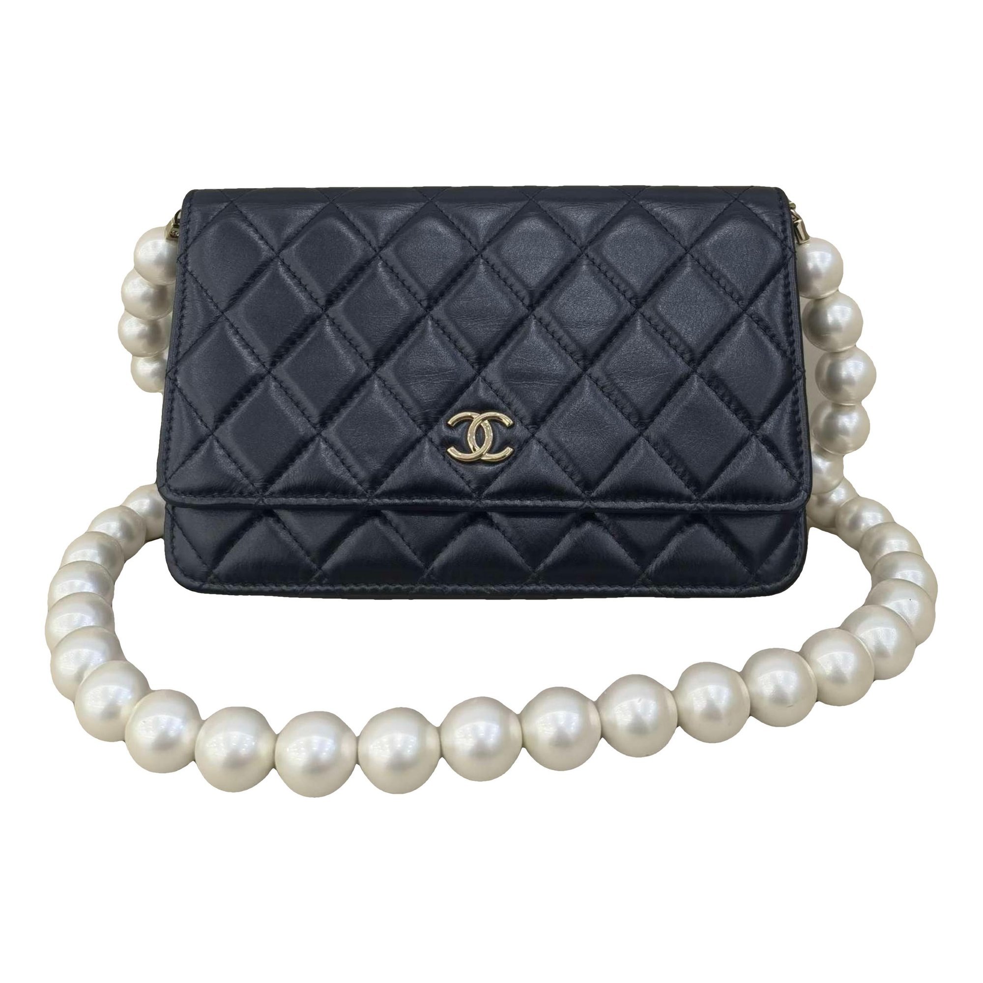Wallet On Chain Timeless/Classique leather crossbody bag