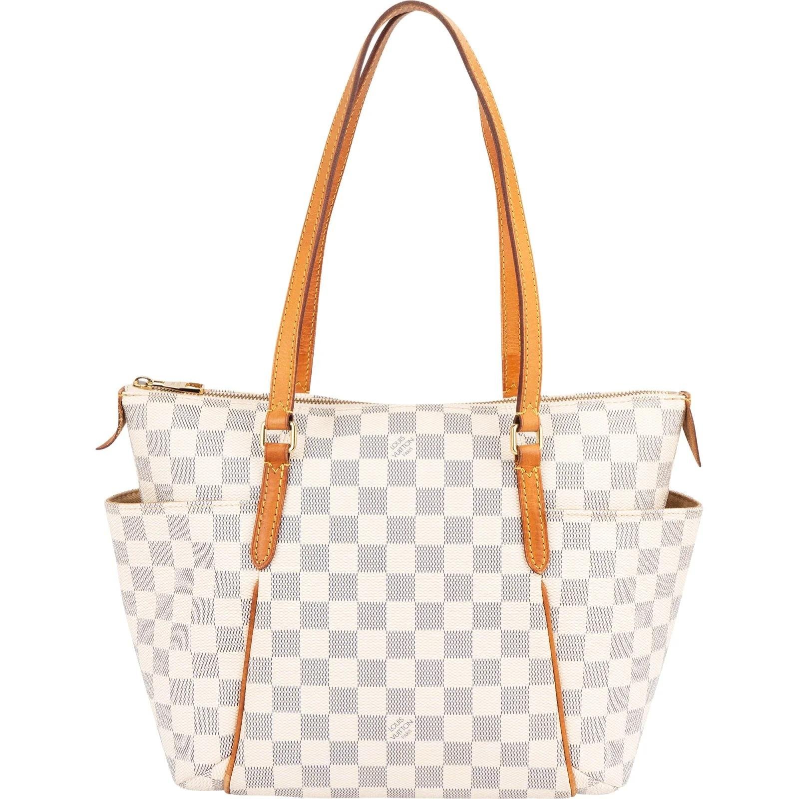 Totally leather handbag