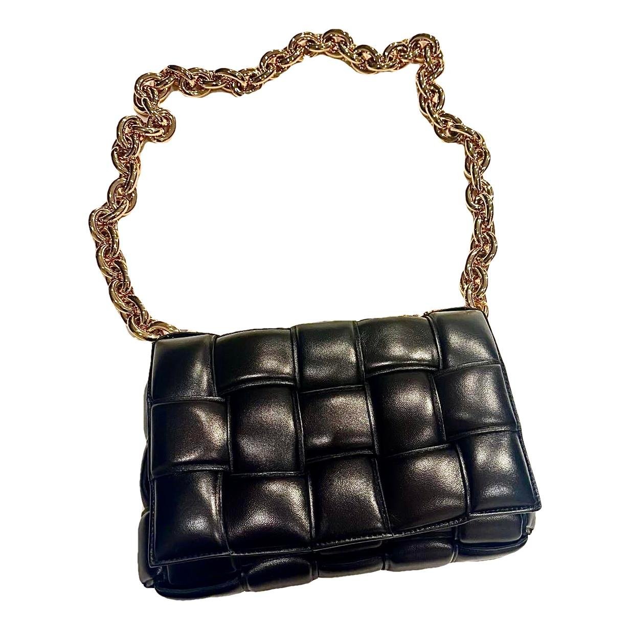 Bottega Veneta Chain Cassette leather handbag