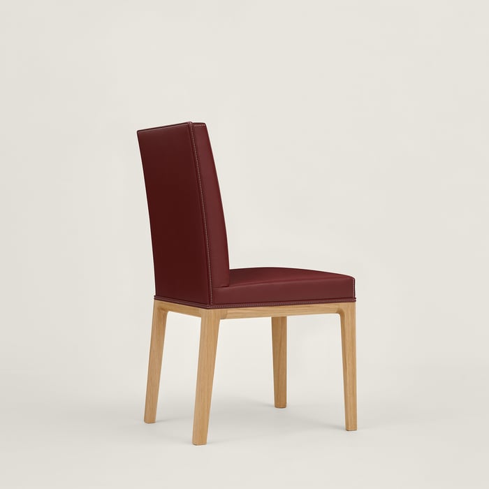 03 – Rouge H Conservatoire Chair