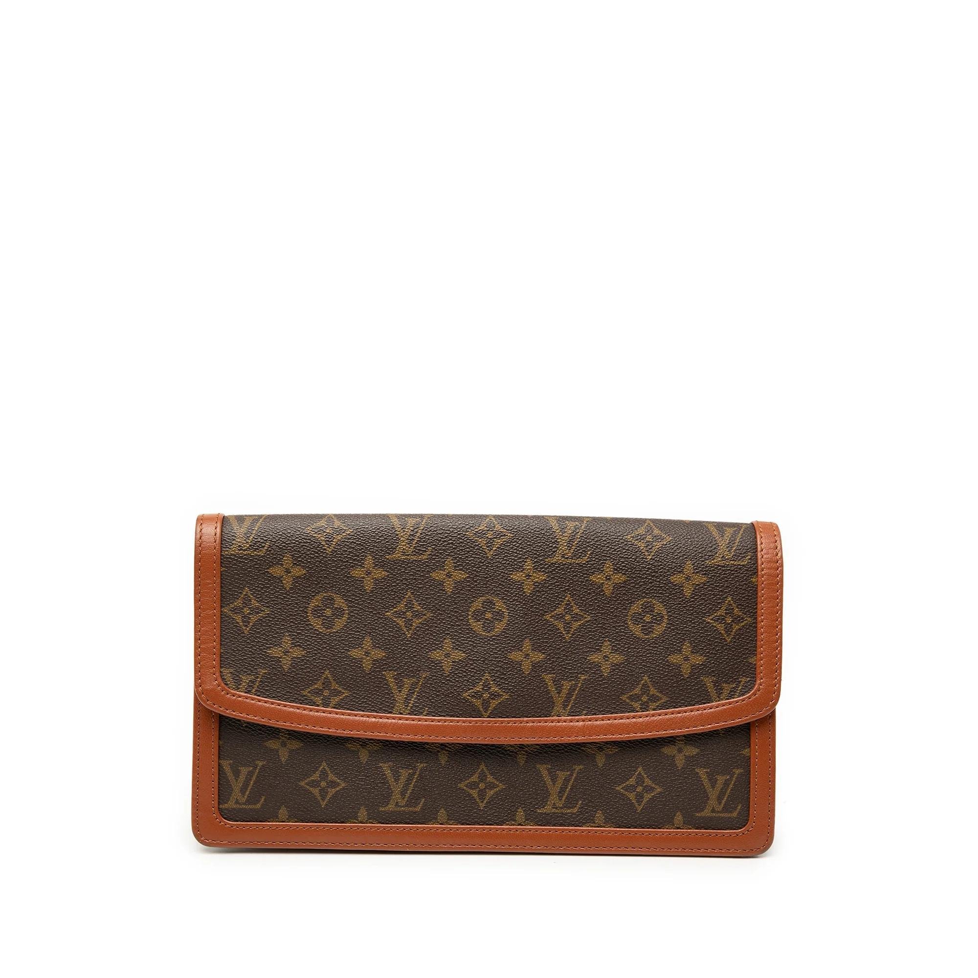Leather clutch bag