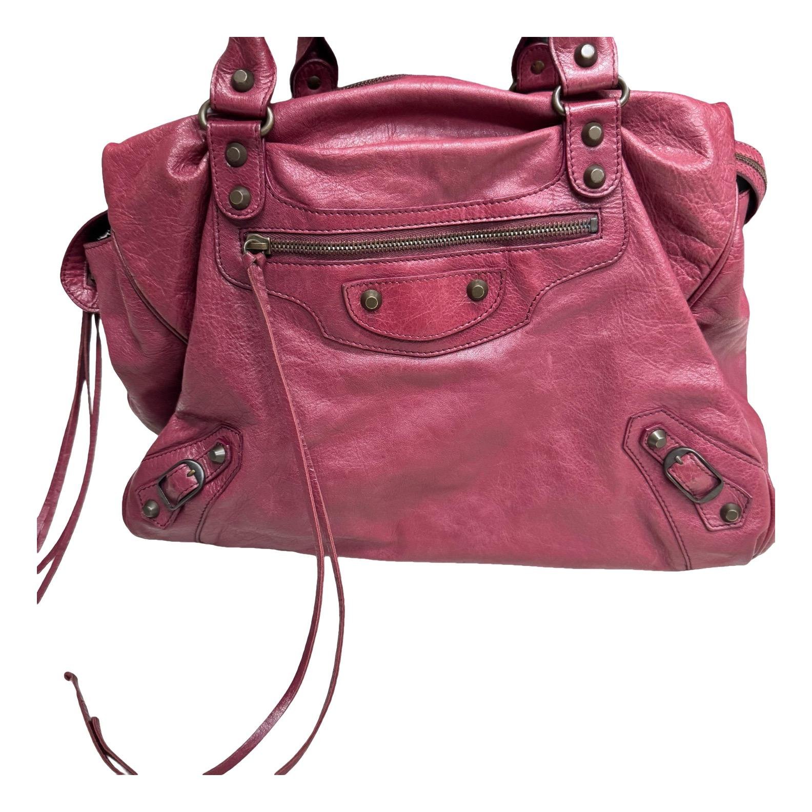 City leather handbag