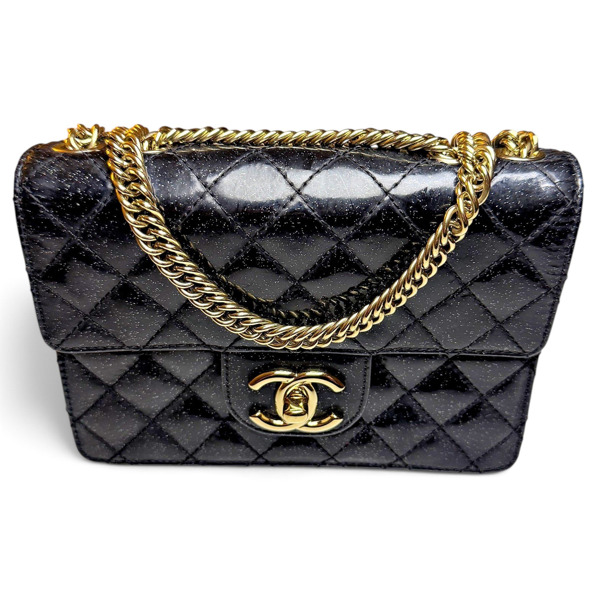 Timeless/Classique patent leather handbag