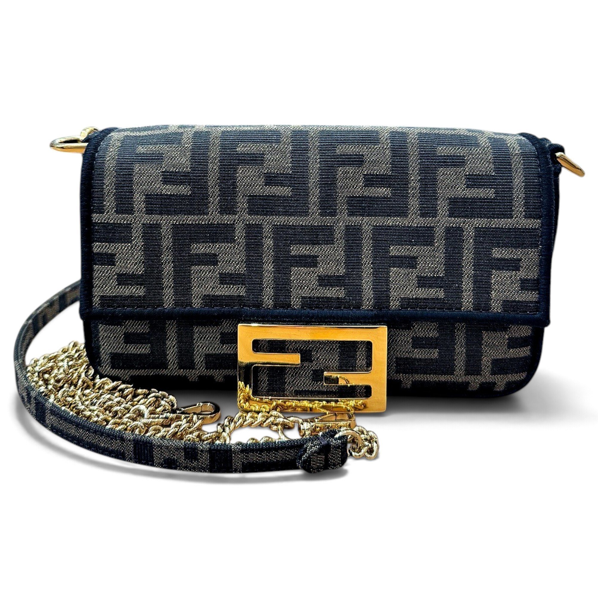 Baguette cloth handbag