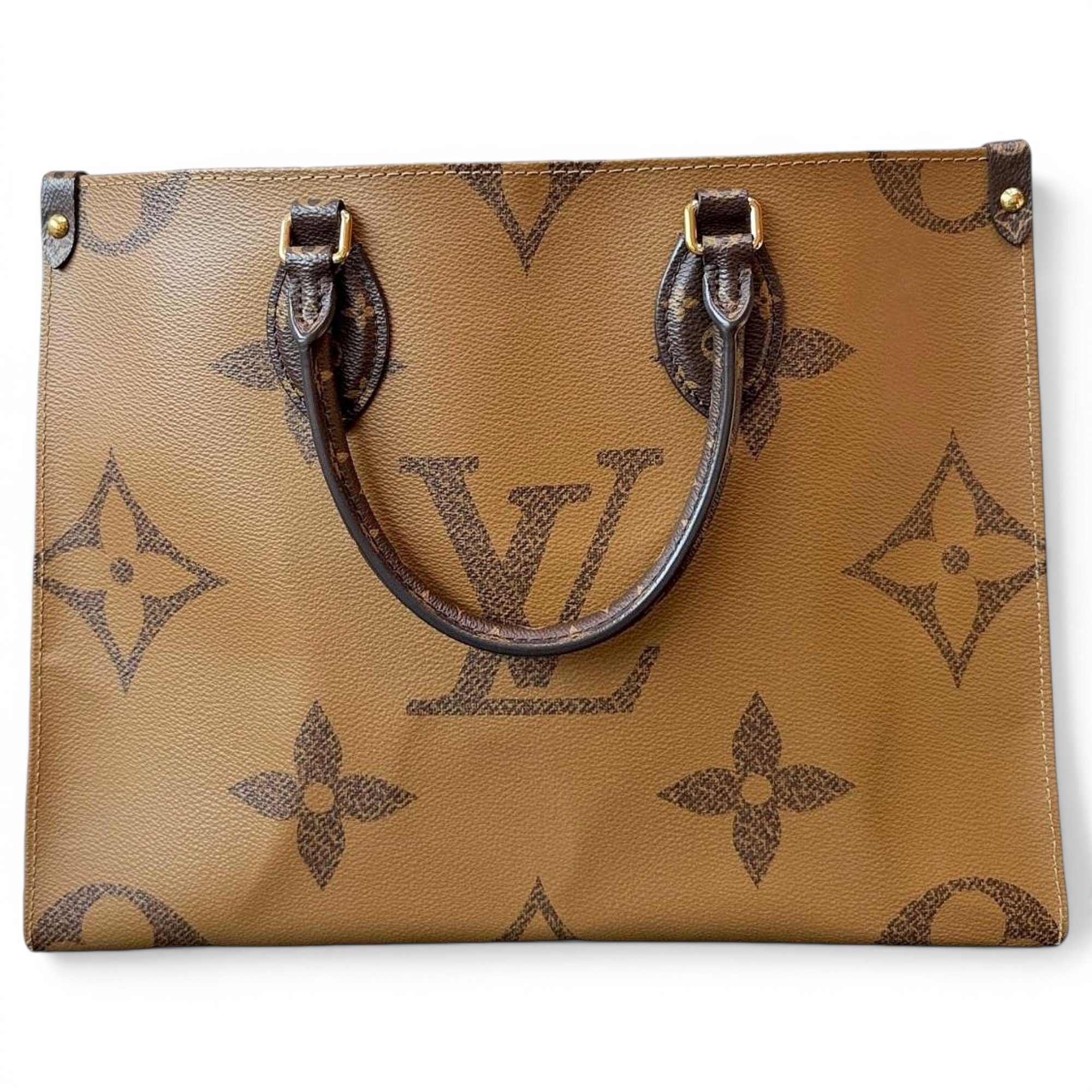 Onthego leather handbag
