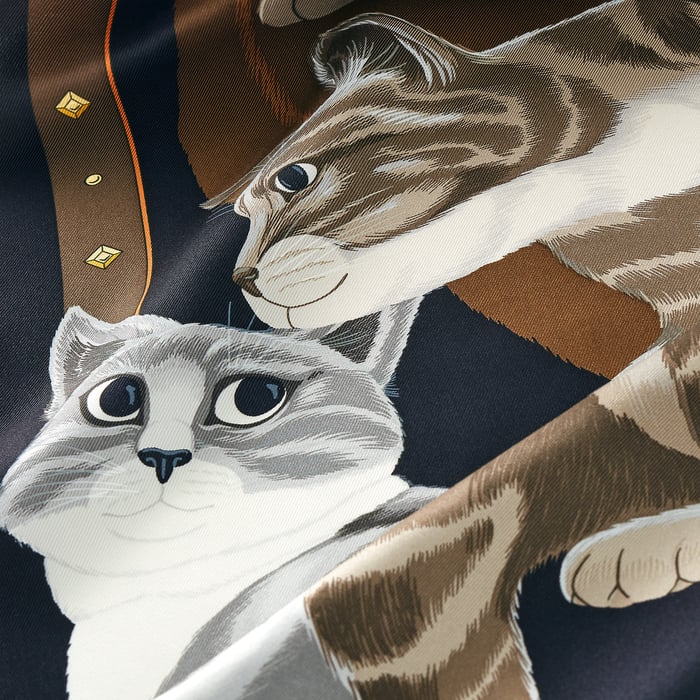 Chat Chat Chat Scarf 70