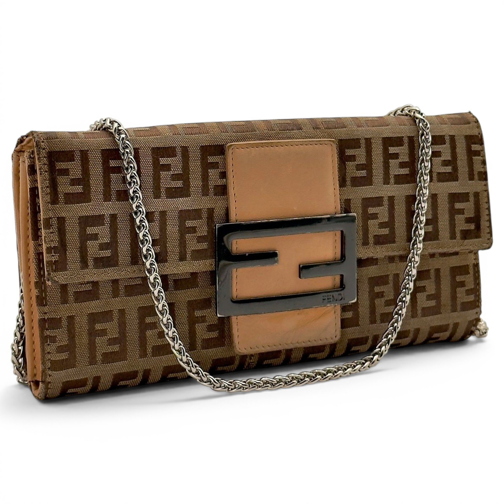 Baguette leather crossbody bag