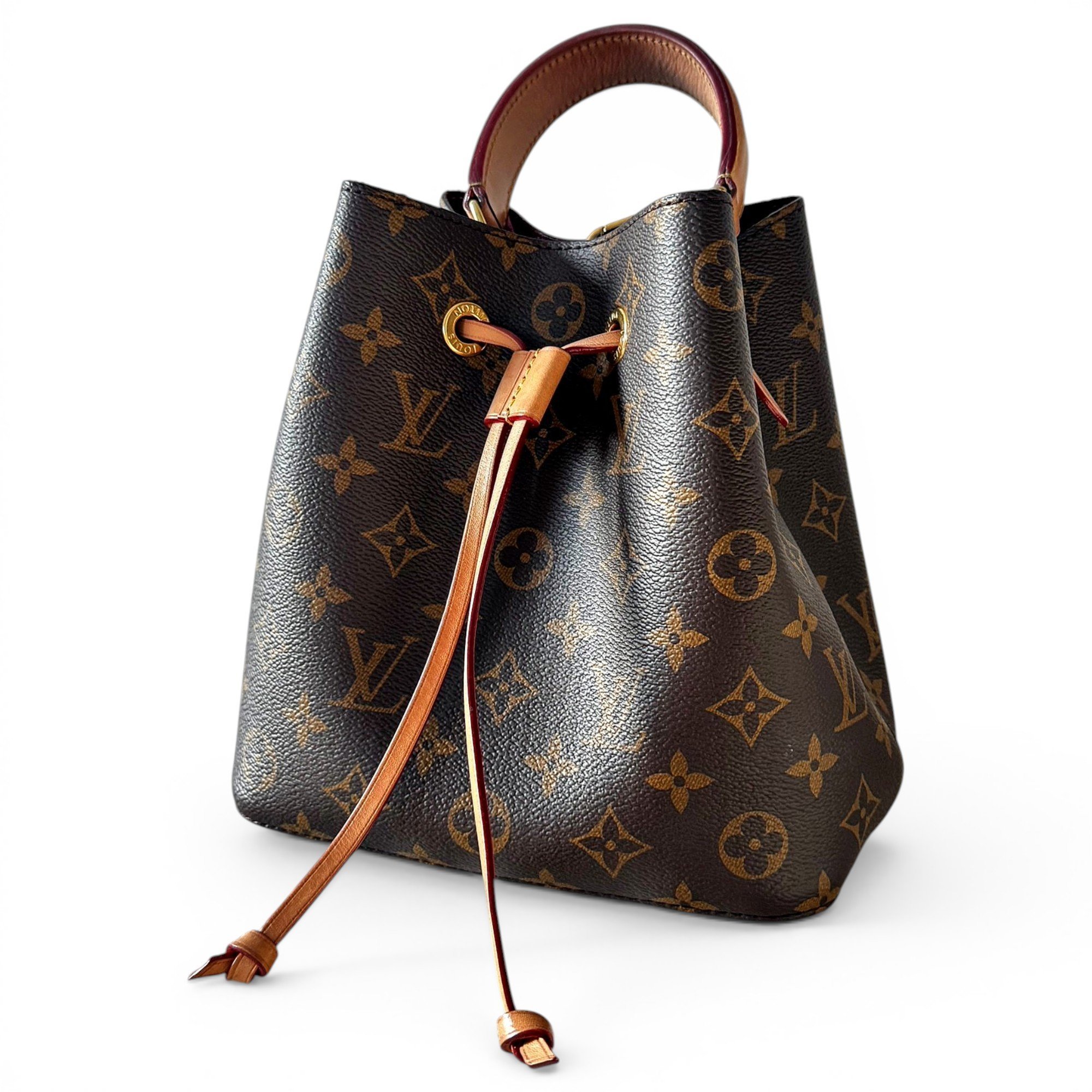 NéoNoé leather handbag