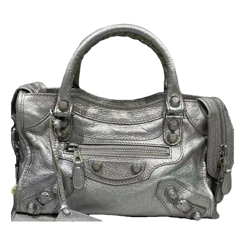 City leather handbag