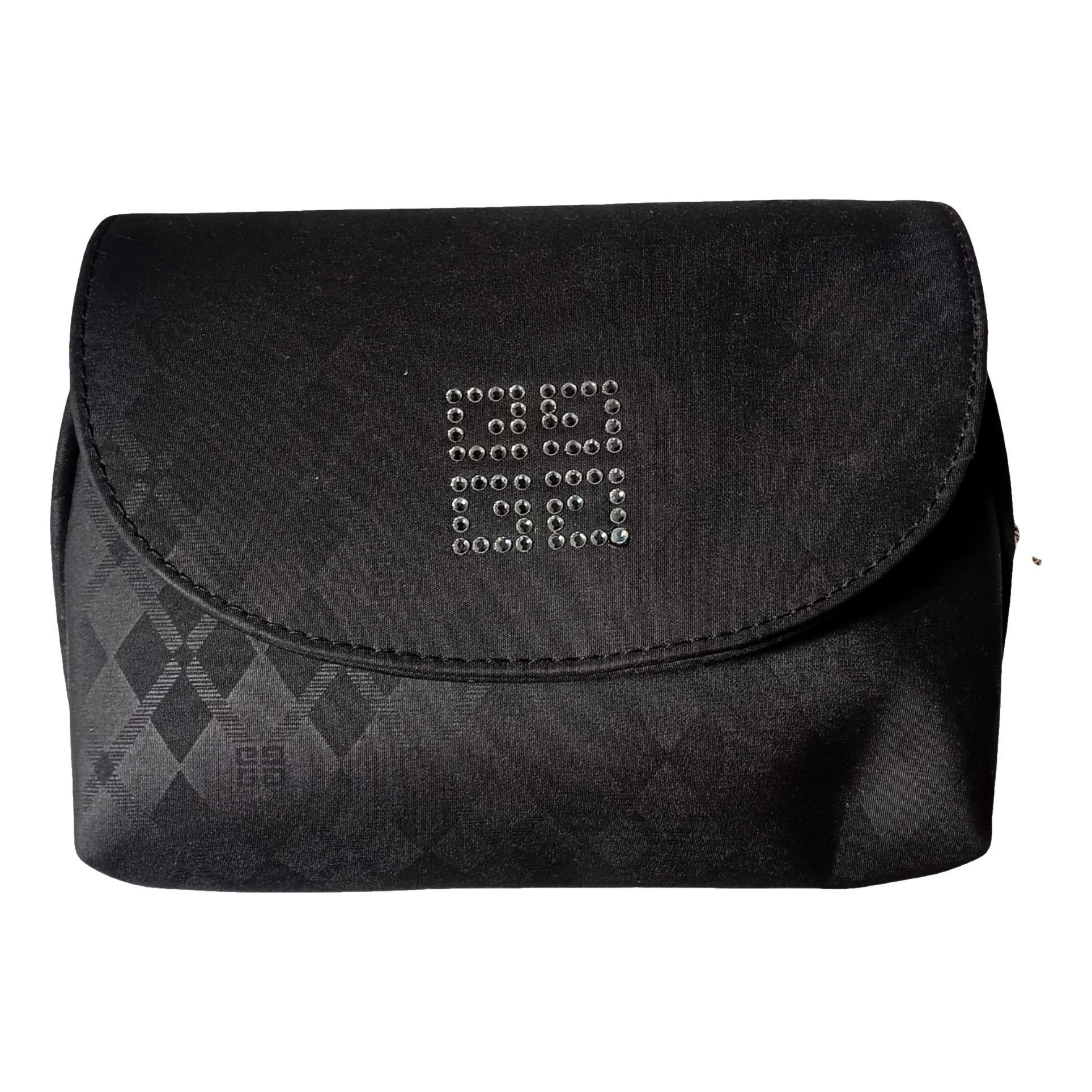 Cloth clutch bag