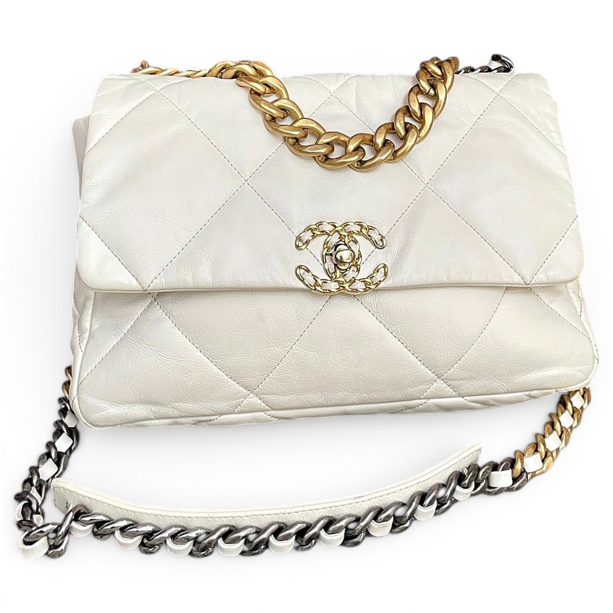 Chanel 19 leather handbag
