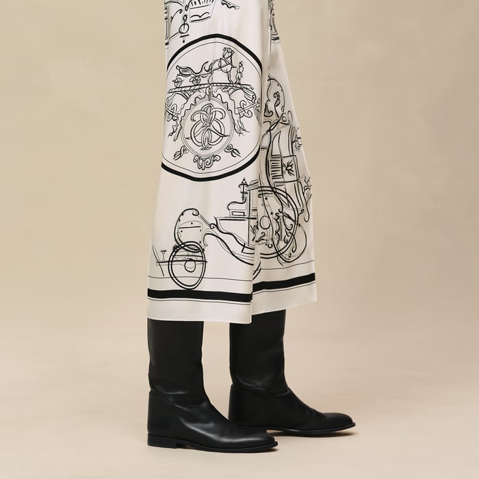 Blanc Nacre "Ex-libris a Main Levee" Short Pants
