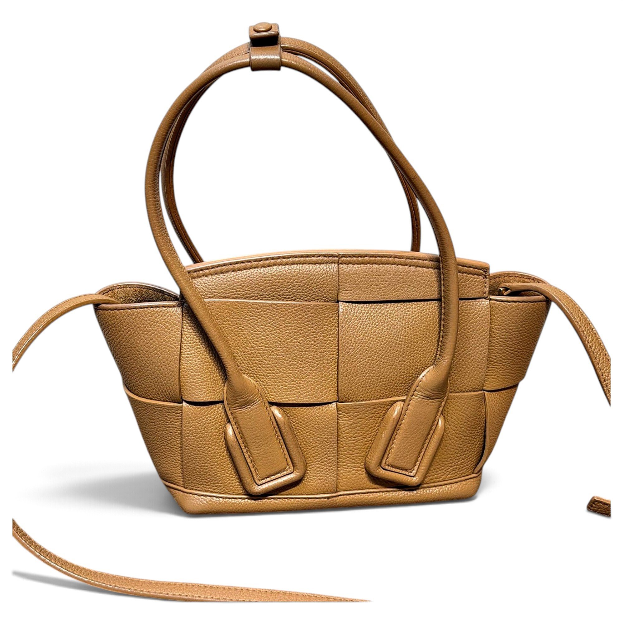Bottega Veneta Arco leather handbag