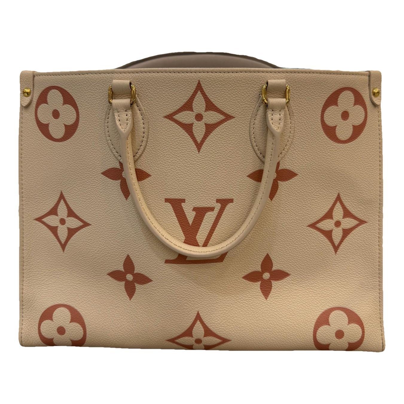 Onthego leather handbag