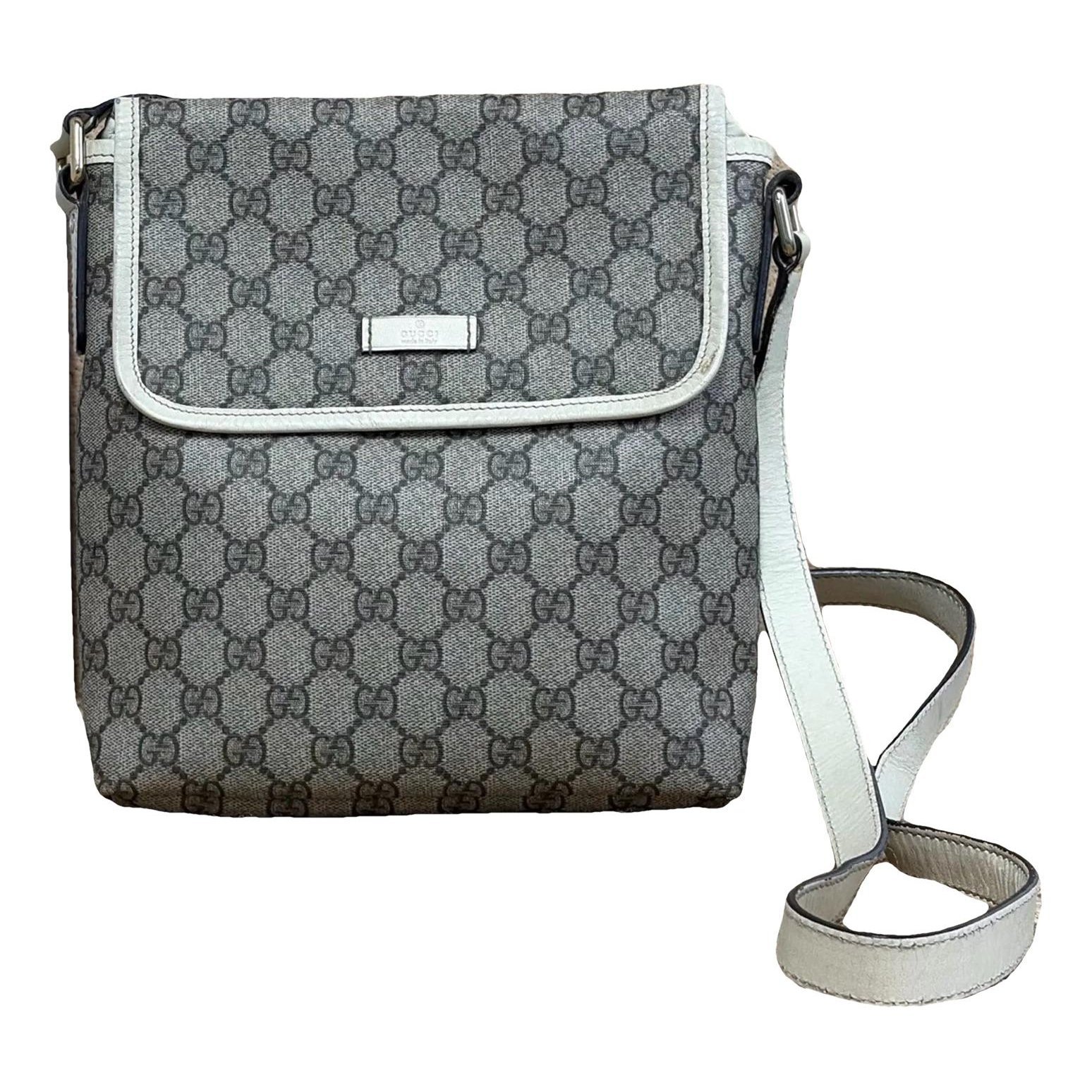 Vinyl handbag