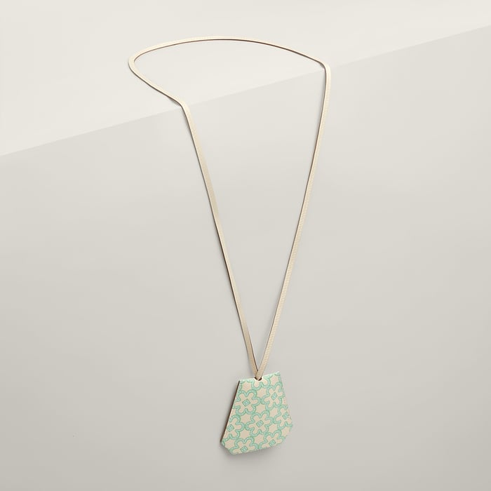 Clochette Lucky Daisy Long Necklace