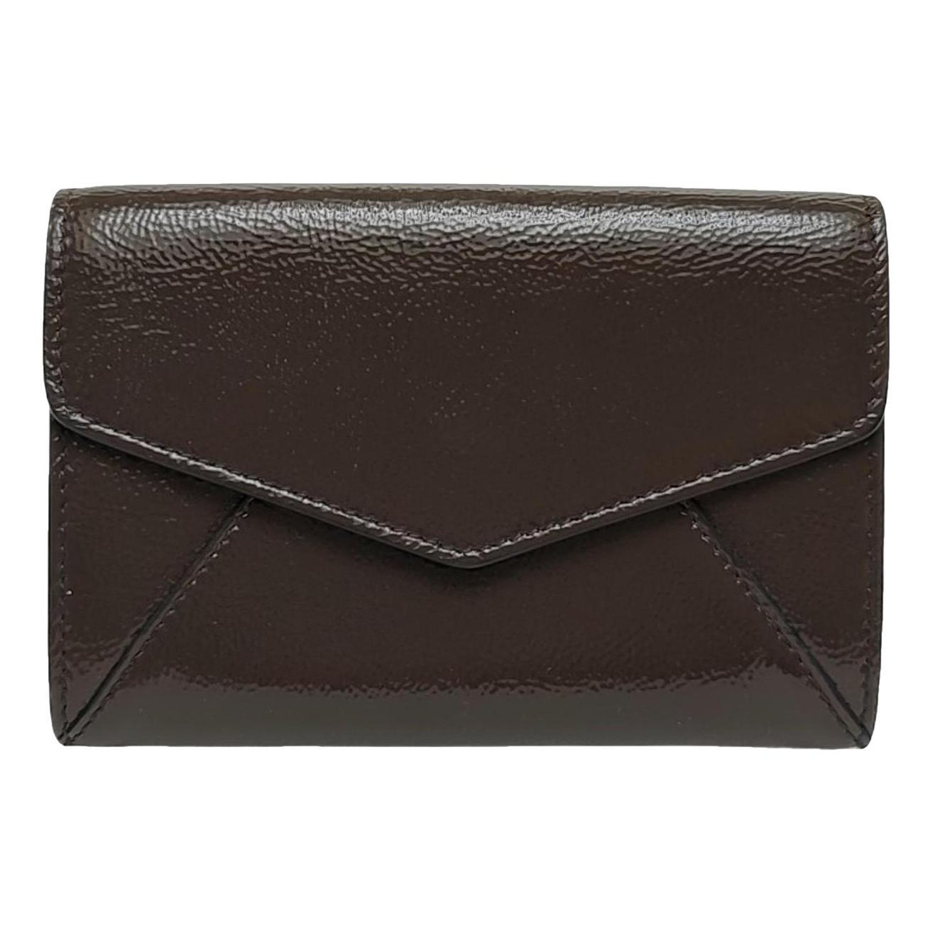 Patent leather handbag