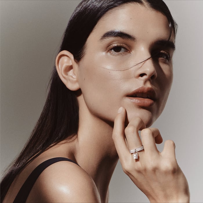 썽 꼴로리 Kelly Cadenas 링, 미디엄 모델