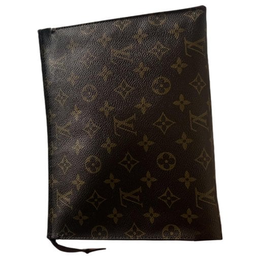 Leather clutch bag