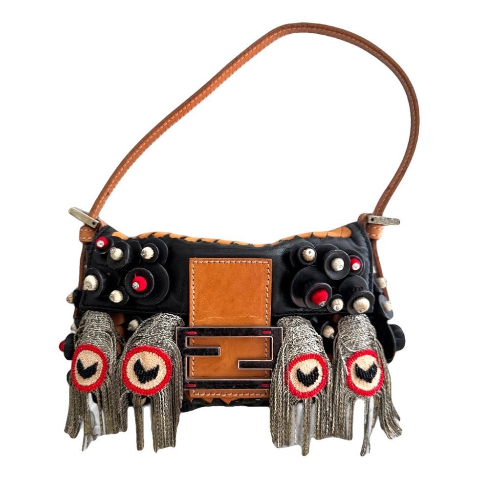 Baguette leather handbag